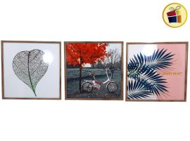 CUADRO PLASTICO  SIMIL MADERA CUADRADO 24CM IDEAS (RJ1386/147272)