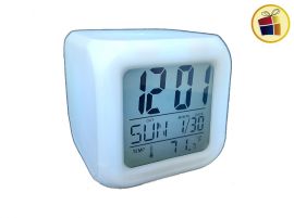 RELOJ DESPERTADOR DIGITAL CUBO LUCES COLORES SURTIDOS TARUM (KK-9821/067585)