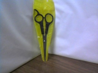 TIJERA CHICA C/COLA ESTUCHE AMARILLO (620125)